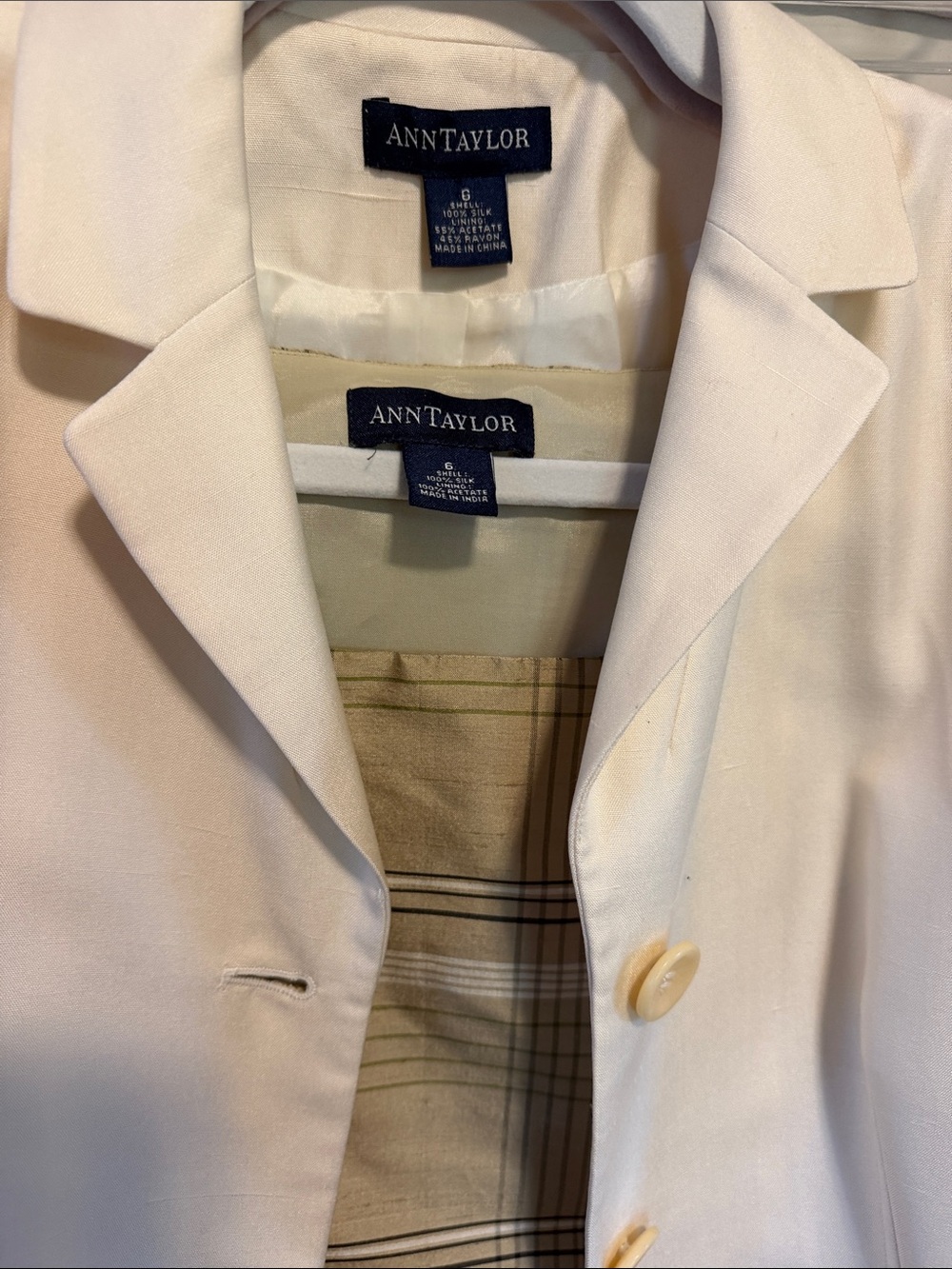 Ann Taylor Cream-White Silk Pant Suit w/ Blouse.